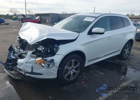 2015 Volvo Xc60 T6 Platinum from USA, damaged, VIN YV4902RM2F2666733